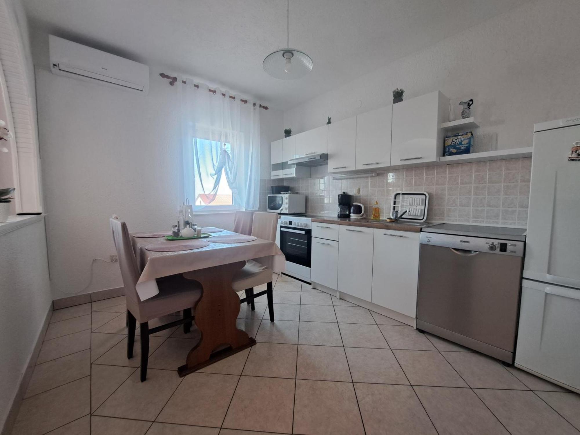 Guest House Angela Senj  Extérieur photo
