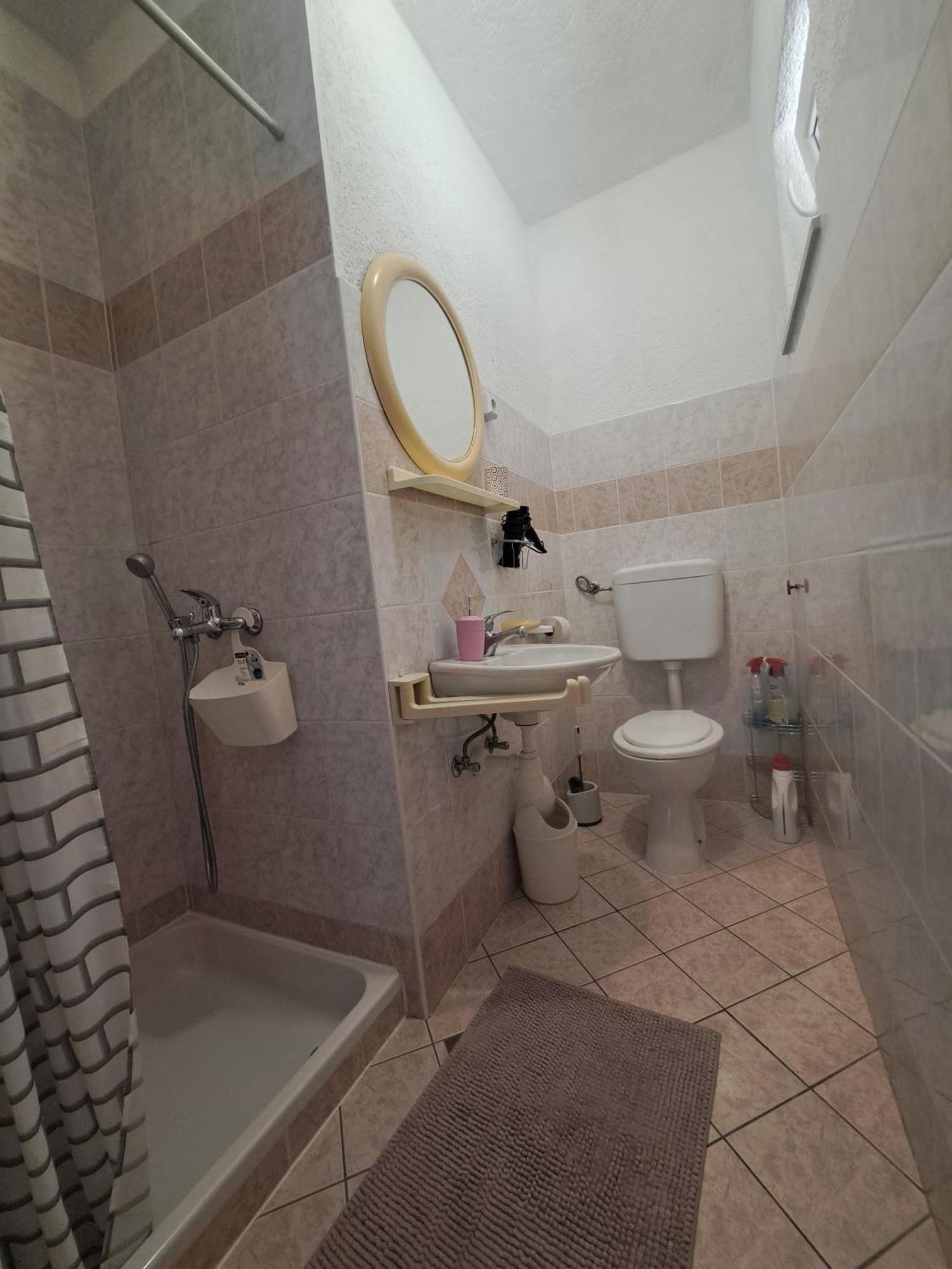 Guest House Angela Senj  Extérieur photo